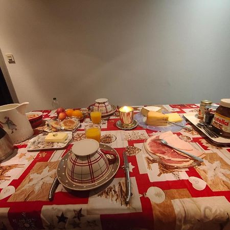 ラパリス Colette Alain Maxime Bed & Breakfast エクステリア 写真